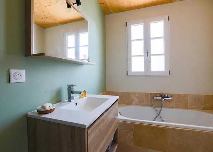 Le 7 - Entre Et Bois - Maison Avec Piscine Casa de Férias *