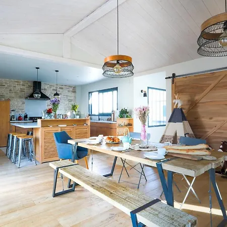 Vakantiehuis Le 7 - Entre Et Bois - Maison Avec Piscine